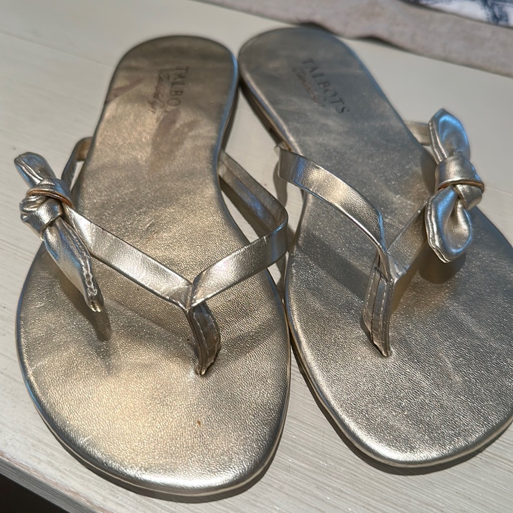 Talbots flip flops